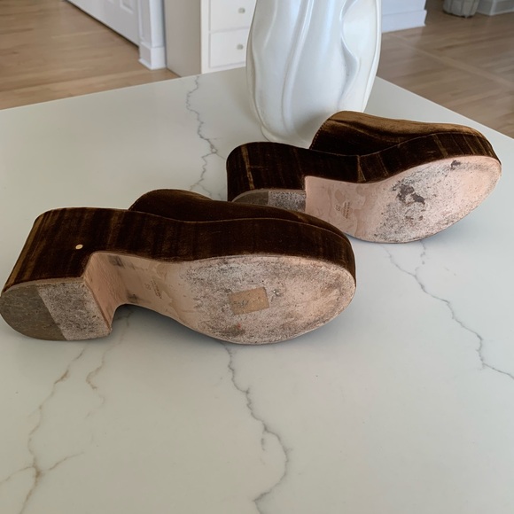 Stunning Laurence Dacade Paris Rich Brown Velvet Clogs - Picture 7 of 9